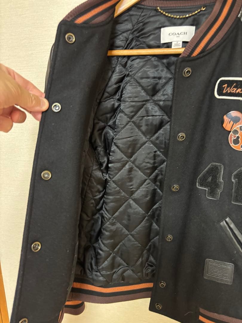 coachスタジャン