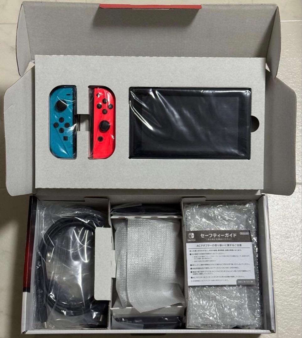 美品Nintendo Switch本体