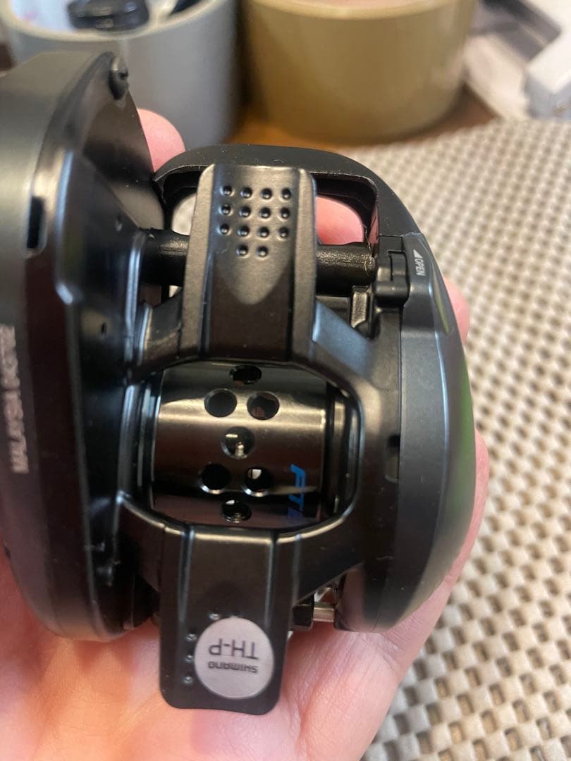 K シマノ　SLX BFS XG ベイトリール