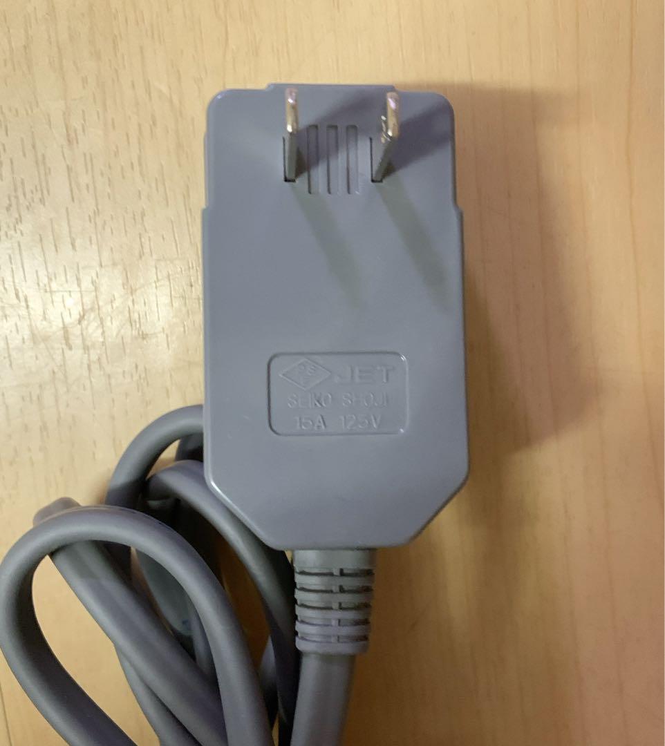 たか　De’Longhi オイルヒーター 1～3畳まで　NJ0505E