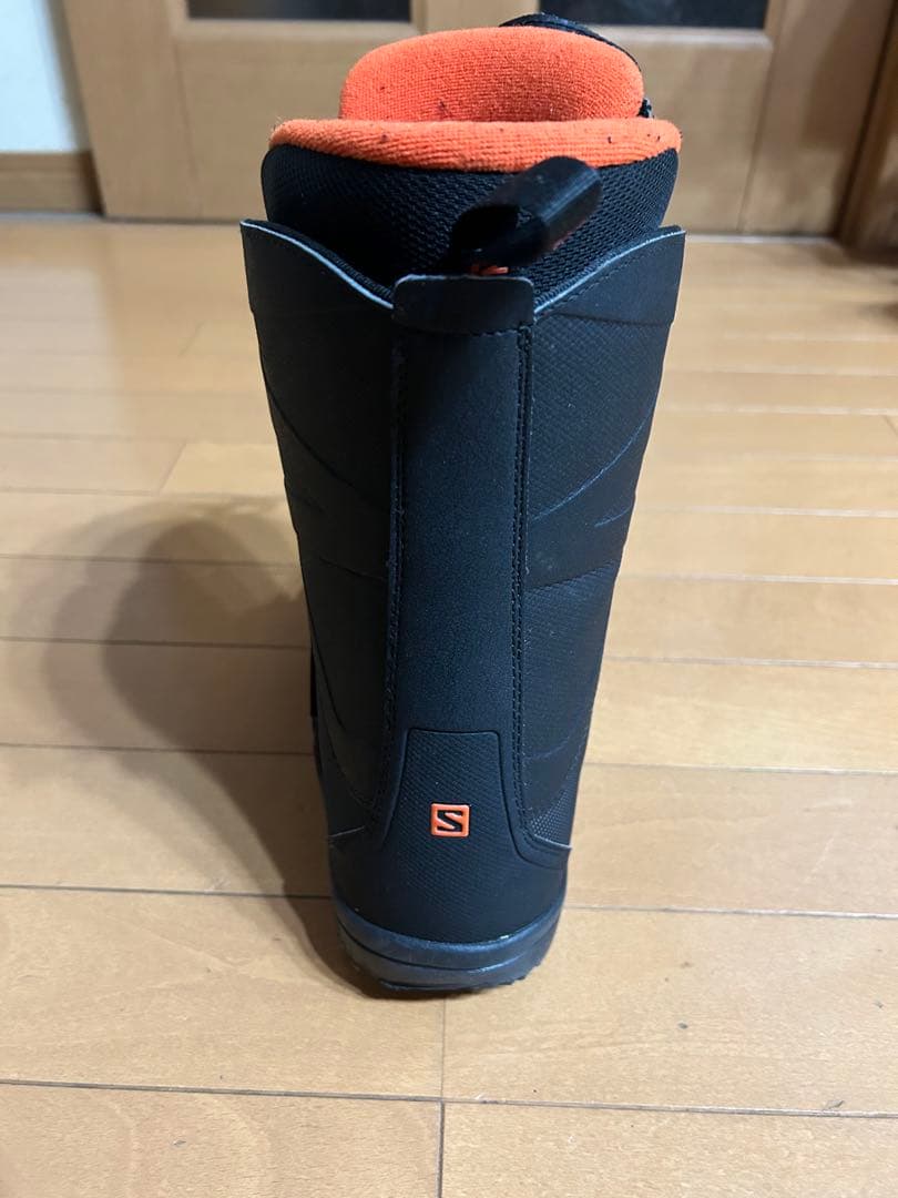 SALOMONスノーボードブーツ ブラック/オレンジ