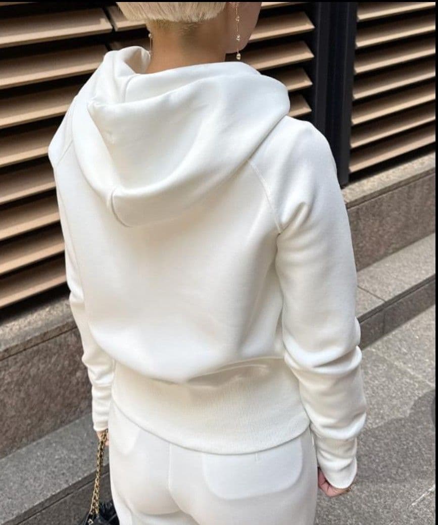 ま*も様 【JENNE】日本製美ラインパーカー(ホワイト)