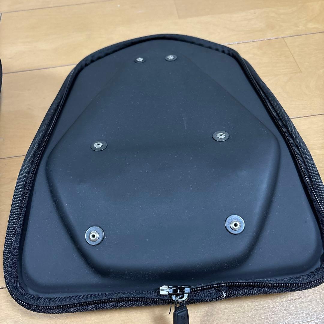 CBR1000RRR リアシートバック