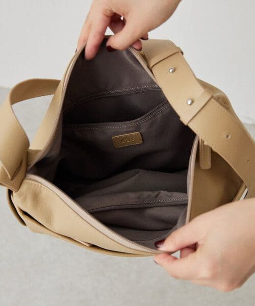 ear PAPILLONNERイアパピヨネ　2WAYレザーショルダーバッグ