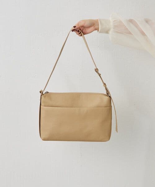 ear PAPILLONNERイアパピヨネ　2WAYレザーショルダーバッグ