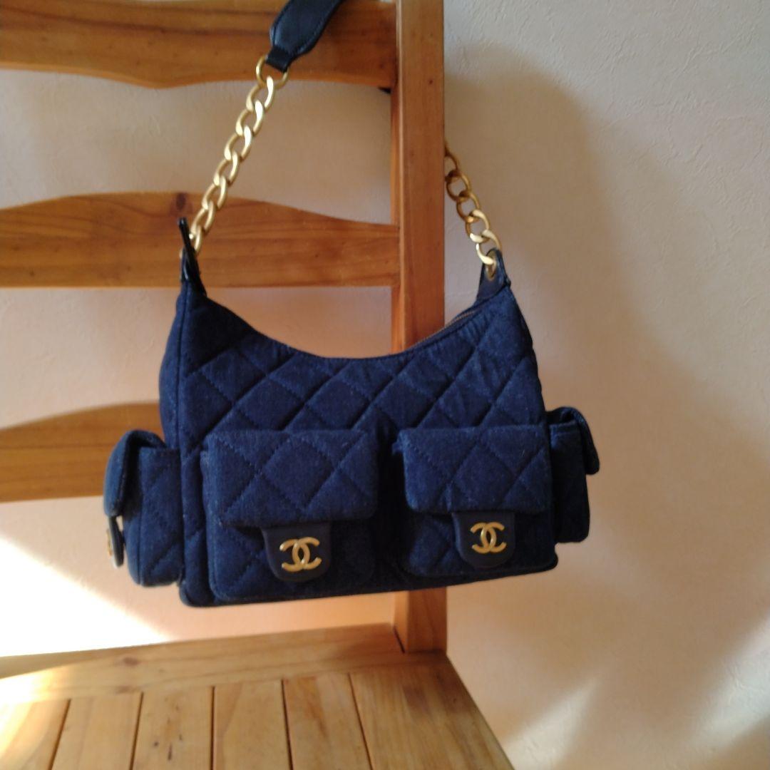 並行輸入品・ネイビショルダーバッグ