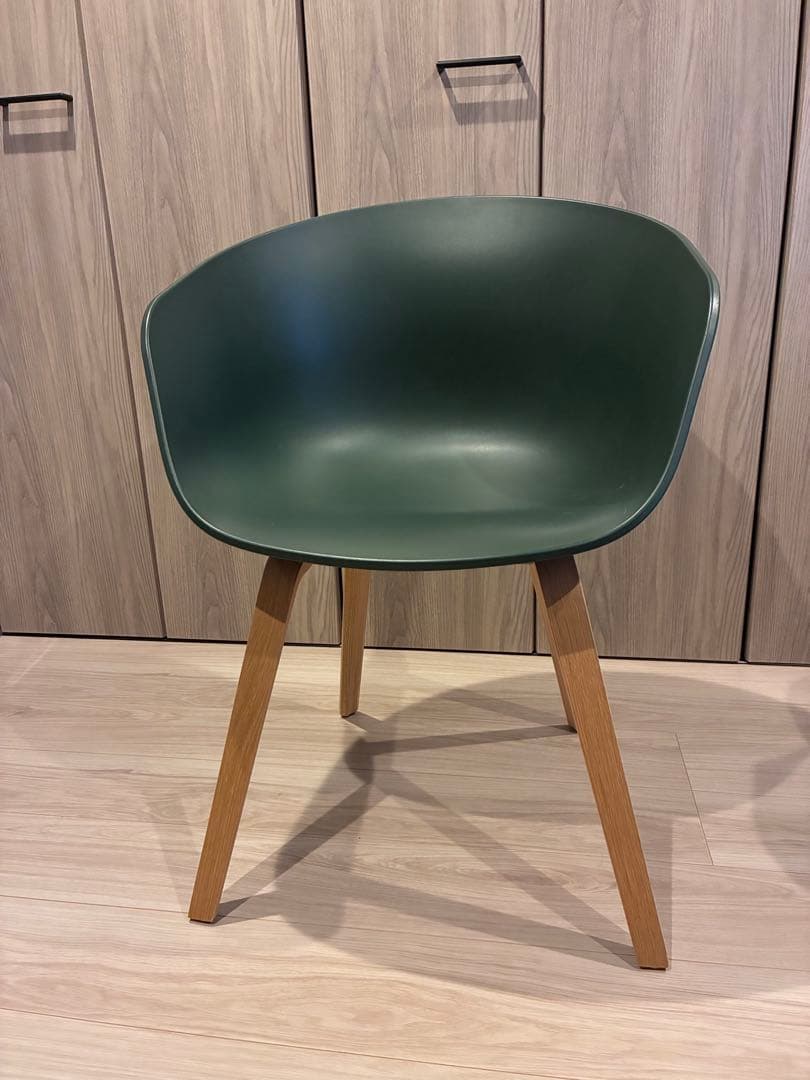 ユー　HAYチェアABOUT A CHAIR / AAC22 グリーン