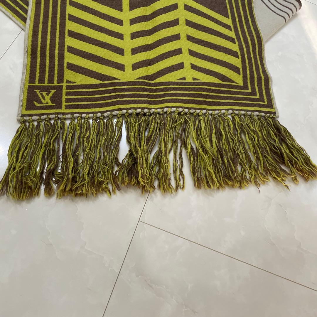 LOUIS VUITTON ルイヴィトン デザイン マフラー