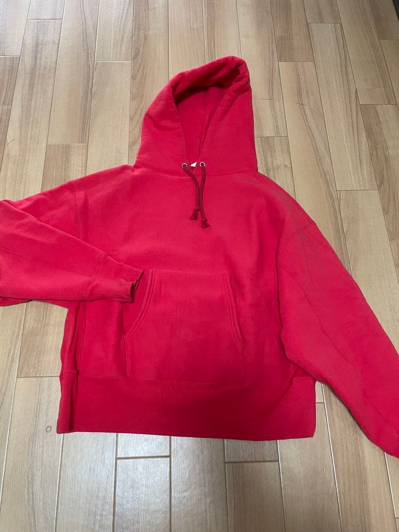 holiday パーカー