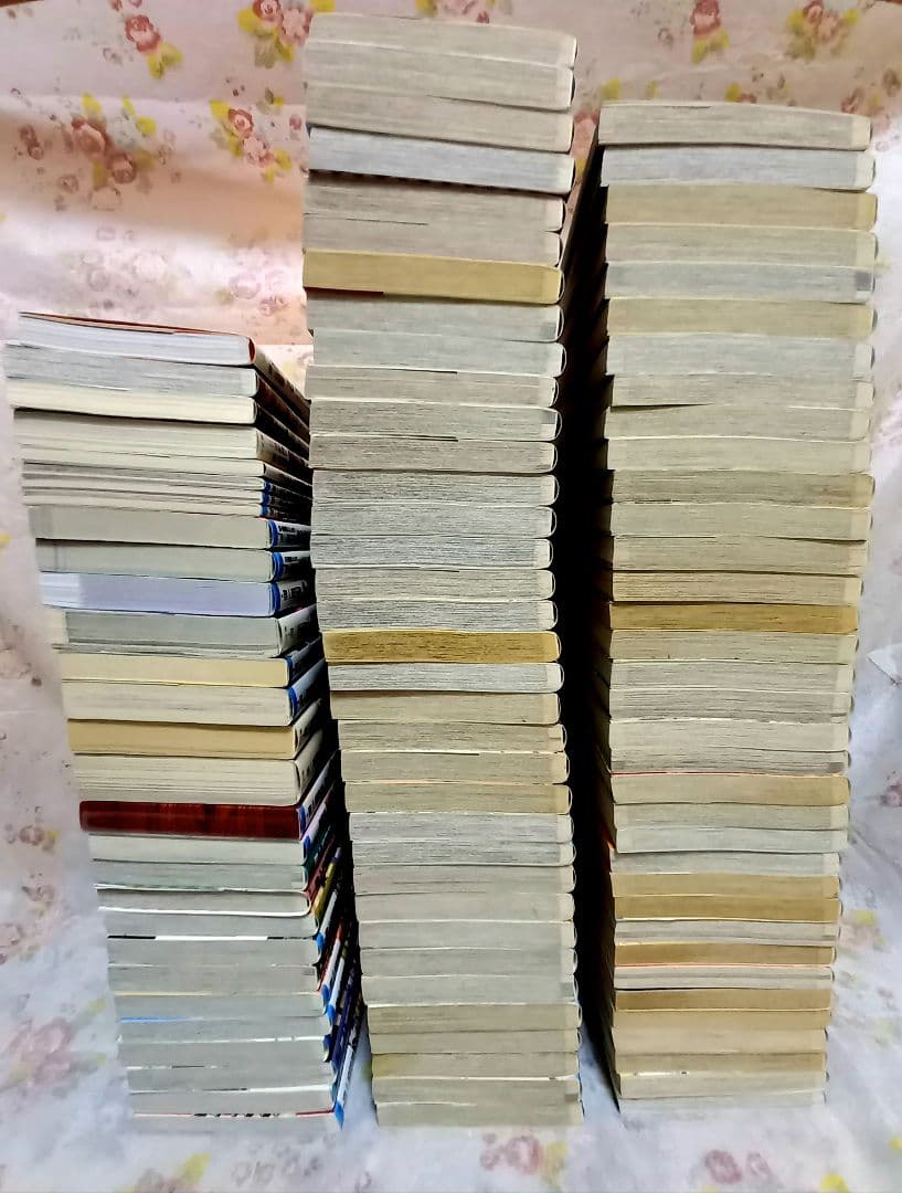 ワンピース【ONE PIECE】マンガ　1～81巻　+　その他関連本セット