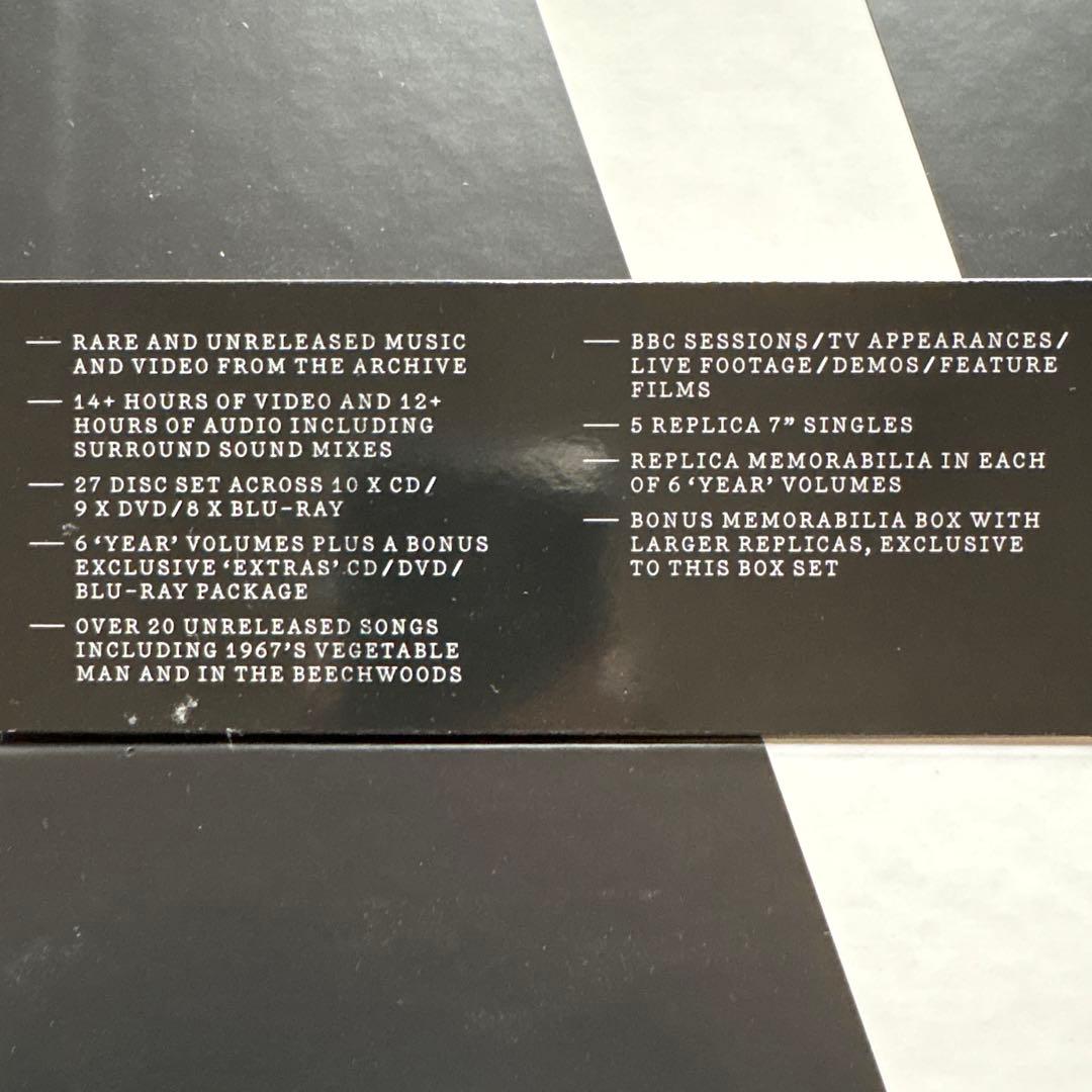 ピンクフロイド　28枚組み (CD11枚　DVD9枚　ブルーレイ8枚)