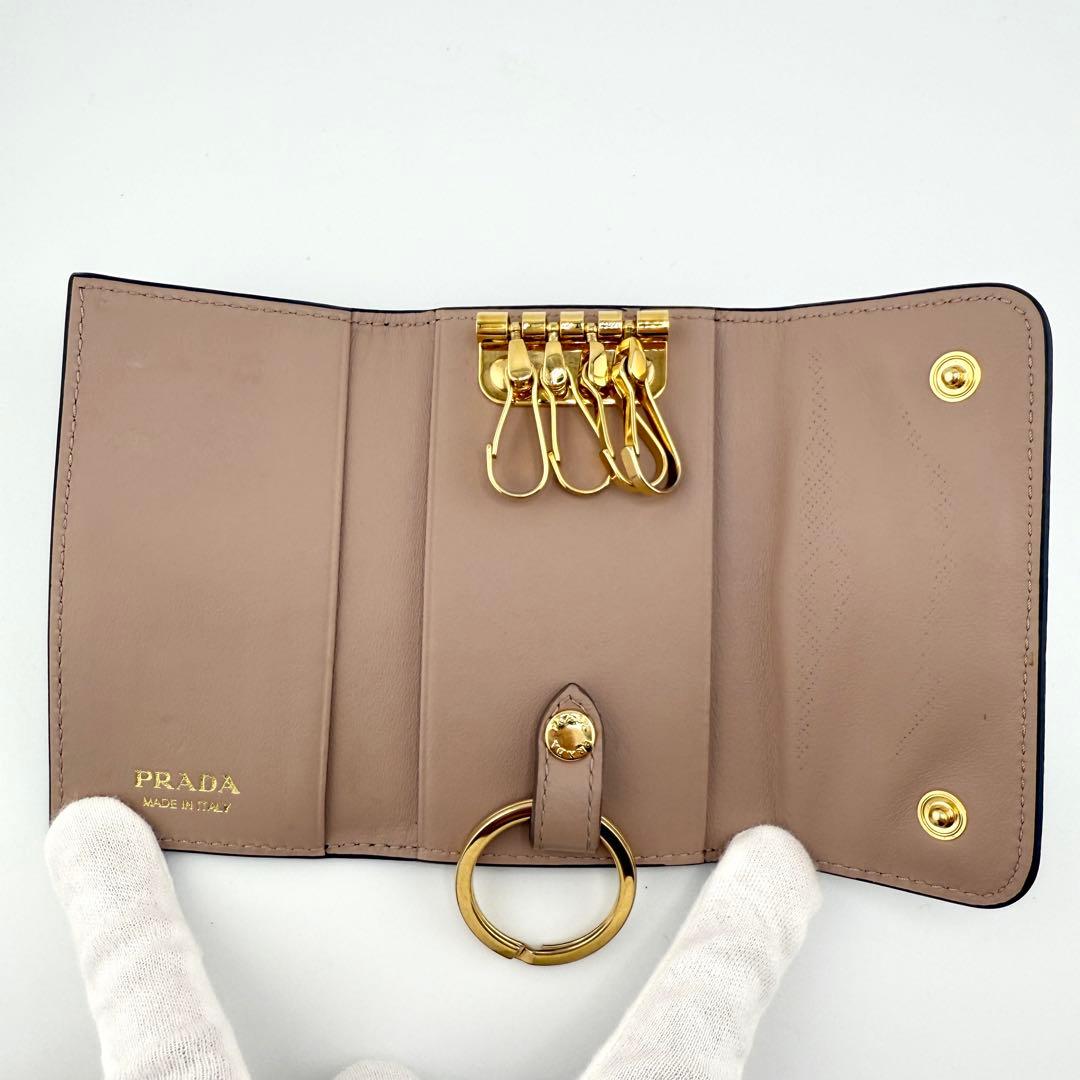 ✨希少✨ PRADA プラダ ４連 キーケース リボン レディース　レザー