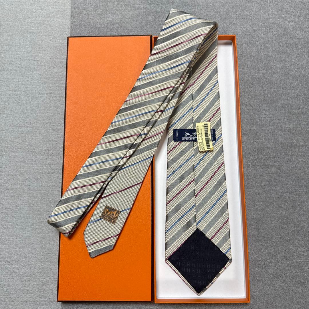 極美品　エルメス　ネクタイ　グレーシルバー　ストライプ　シルクジャガード