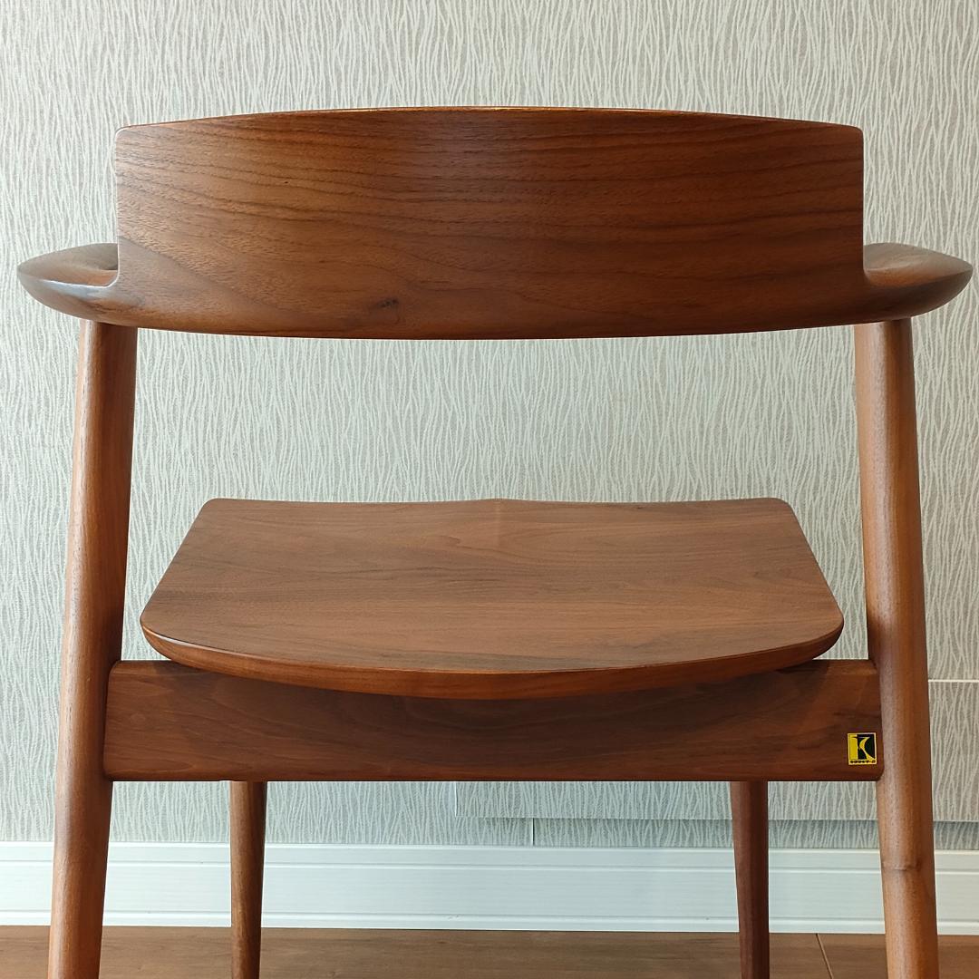 〈美品〉キツツキ　SEOTO　アームチェア　ダイニングチェア　ビーチ材①