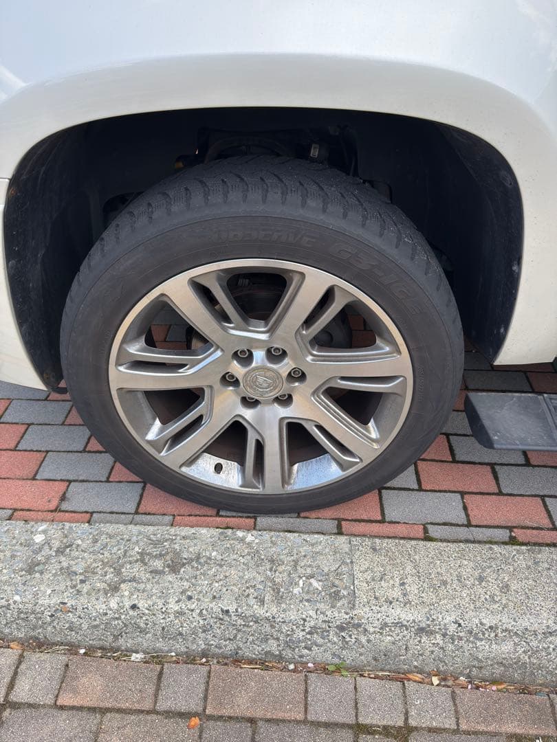 H*S様 キャデラック エスカレード 純正ホイール