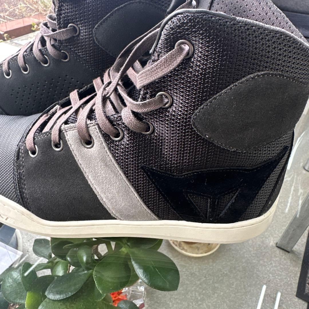 DAINESE ダイネーゼ