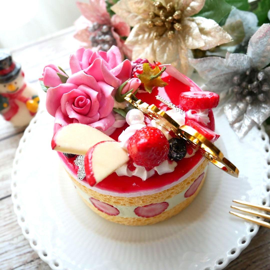 【ルブの森★様】フェイクスイーツ◆苺＆ピスタチオムースフレジェ風X'masケーキ