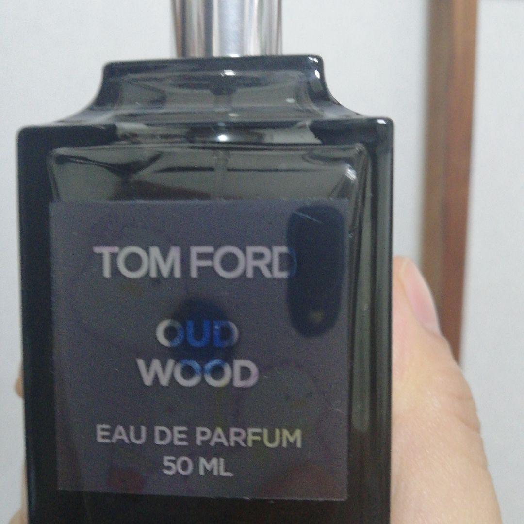 TOM FORD トムフォード ウードウッド オードパルファム 50ml 香水