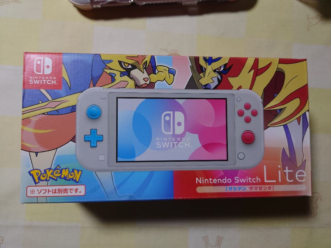 Nintendo Switch Lite　ザシアン＆ザマゼンタモデル　保護ケース