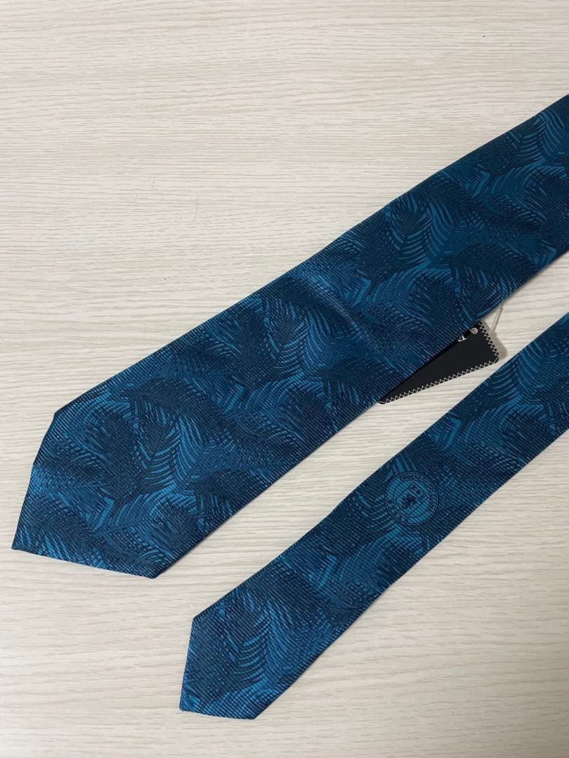 【新品未使用】エルメネジルドゼニア Ermenegildo Zegna ネクタイ