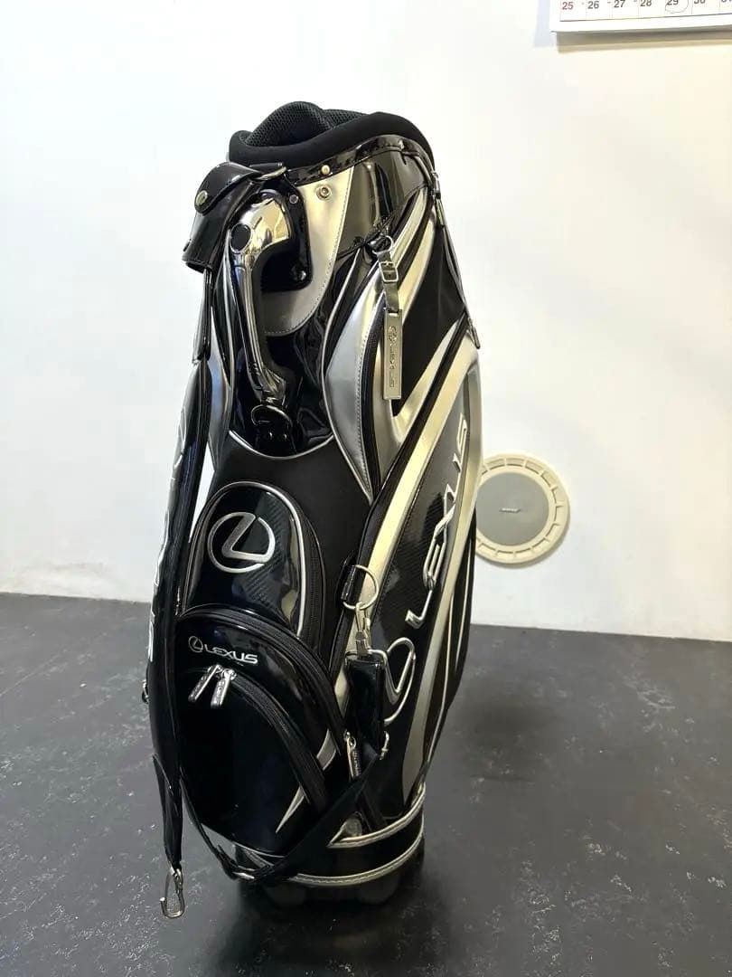 Lexus キャディバッグ ブラック/シルバー　未使用です