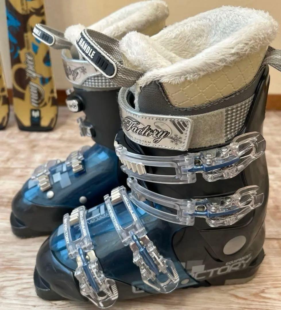 ◾️カービングスキーセット　スキー板152㎝ ブーツ24㎝ 女性用　レディース用