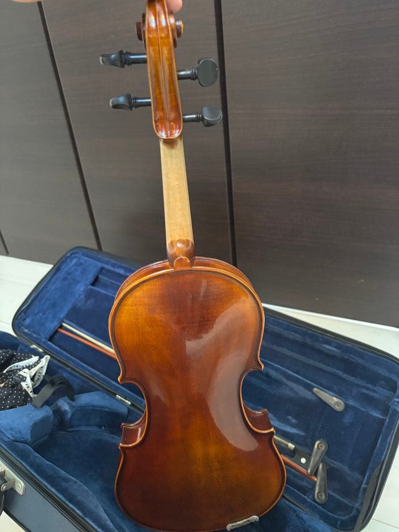 【中古】鈴木バイオリン3/4サイズNo.300 (本体、弓、肩当て、ケース、弦）