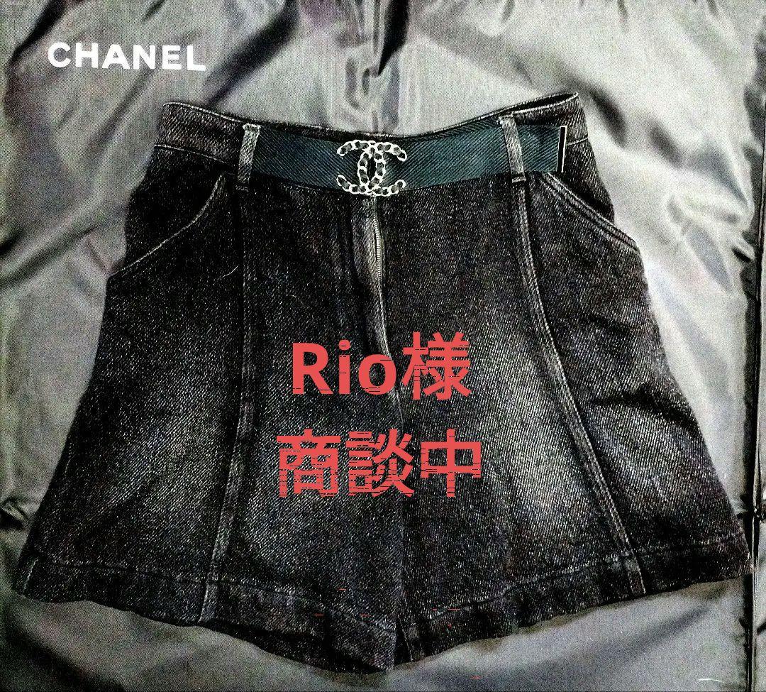 CHANELハーフパンツ34M(CHANELハンガーカバー・布ボタンタグ付き)