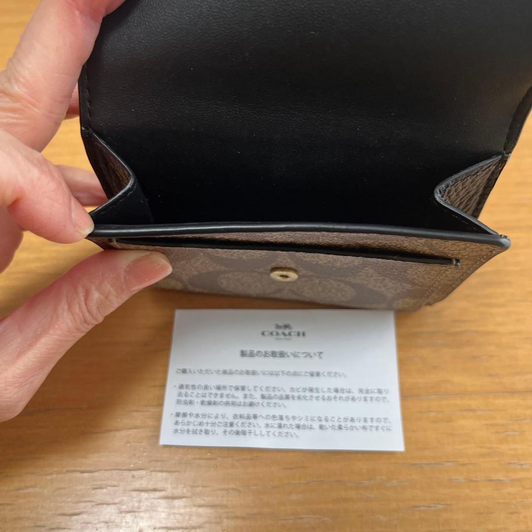 お値下げしました【新品未使用】COACH 二つ折り財布