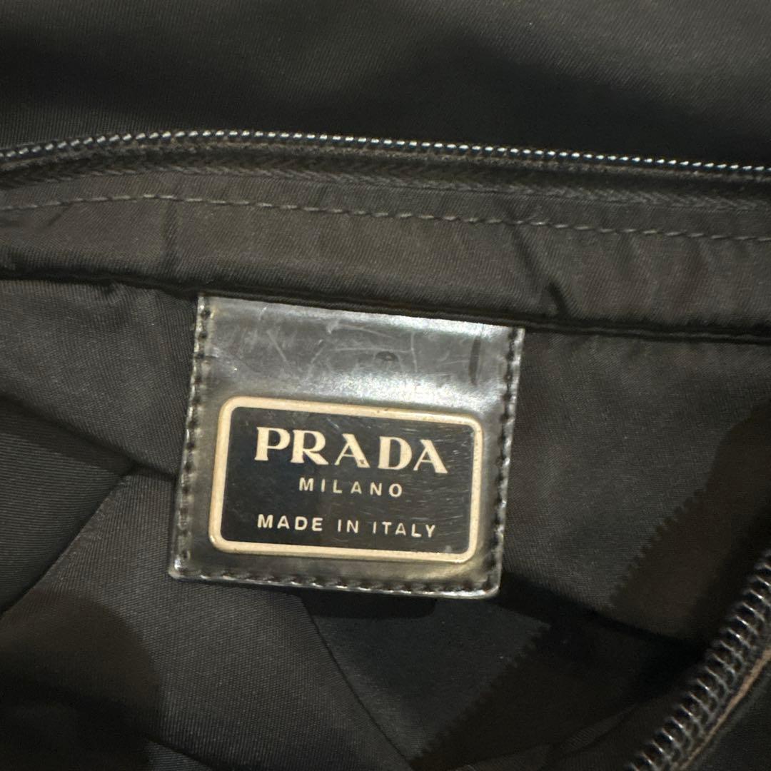 PRADA ナイロンショルダーバッグ ブラック