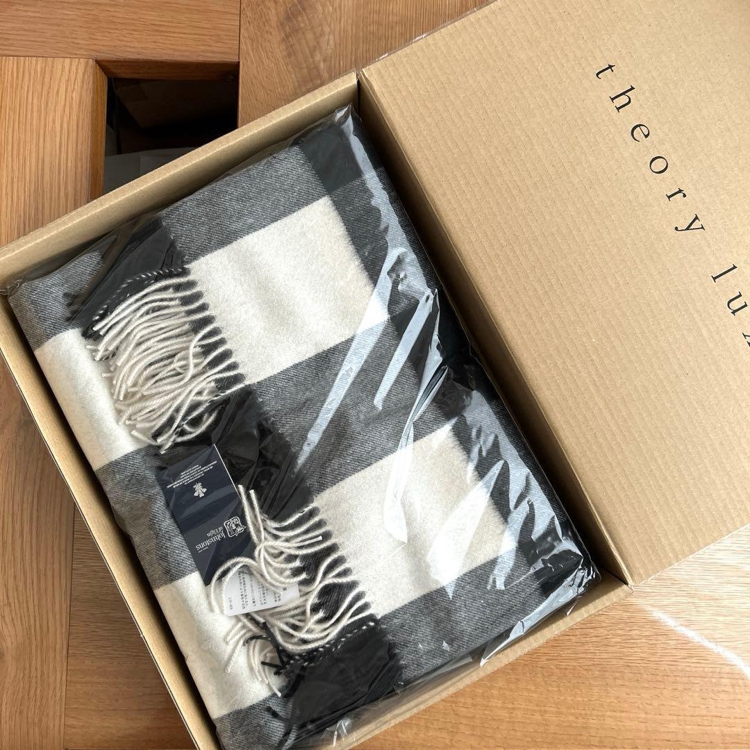 【未使用・タグ付き】johnstons ストール