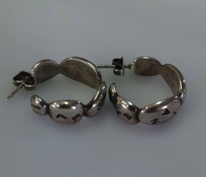 CHANELロゴピアス シルバー VINTAGE CHANEL