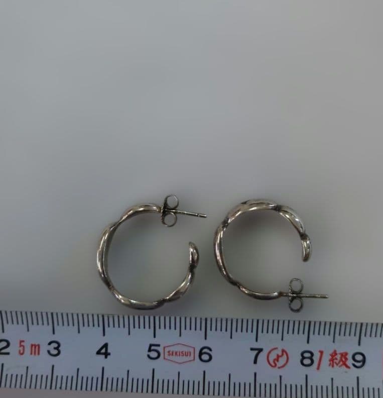 CHANELロゴピアス シルバー VINTAGE CHANEL