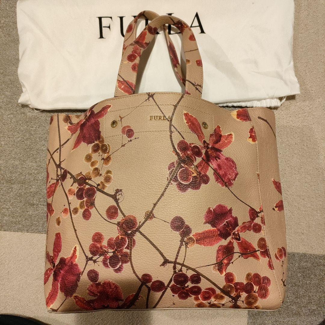 美品　FURLAフルラ ニコライバーグマン コラボ 花柄 トートバッグ (大)