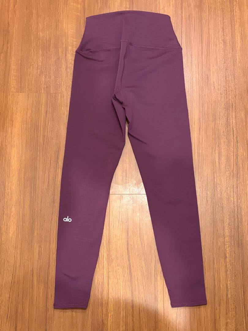 アローヨガ　High-Waist Airlift Dark Plum