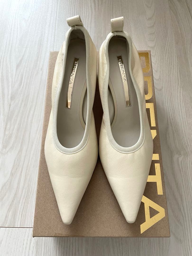 【新品未使用】BRENTA ポインテッドパンプス 23.5cm