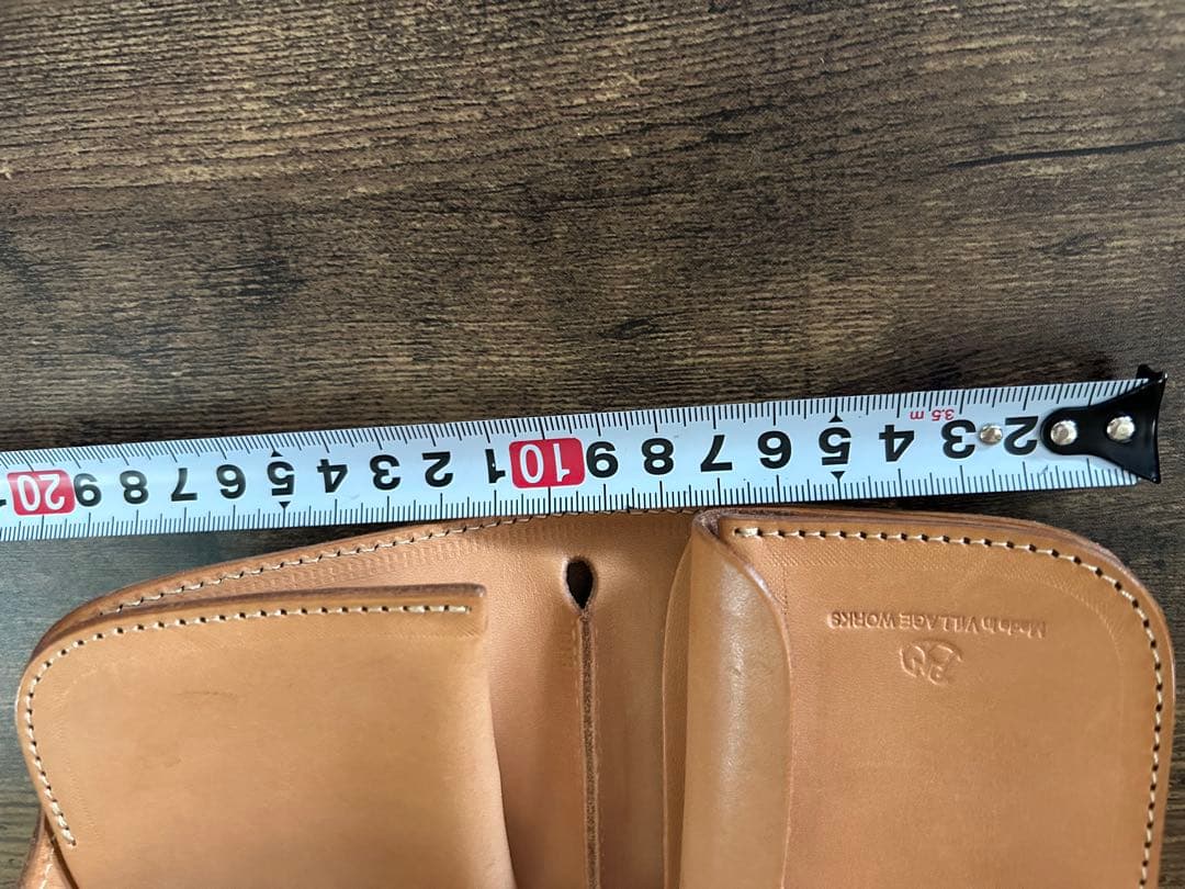 RED MOONの二つ折り財布