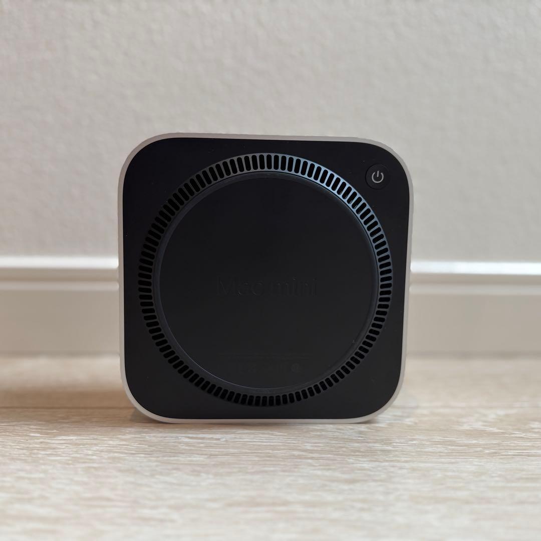 Mac mini M4/10コア/16GBメモリ/512GB SSD おまけ付き