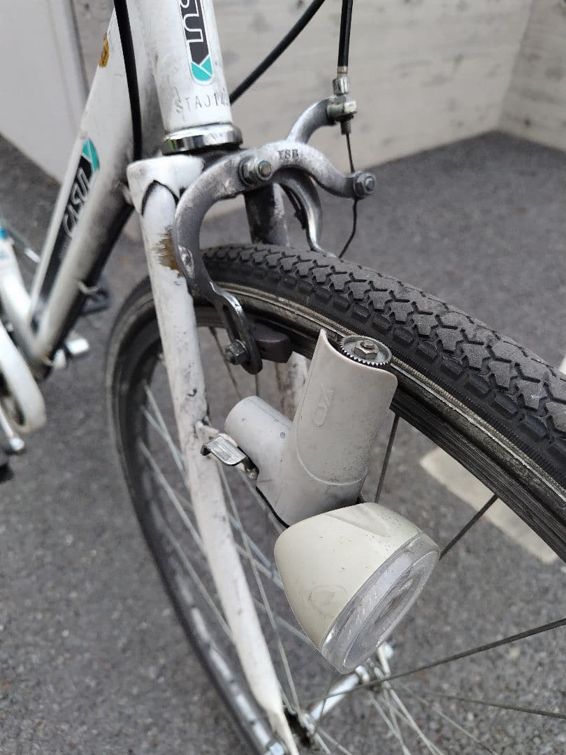 シティサイクル ホワイト 6速ギア　あさひ