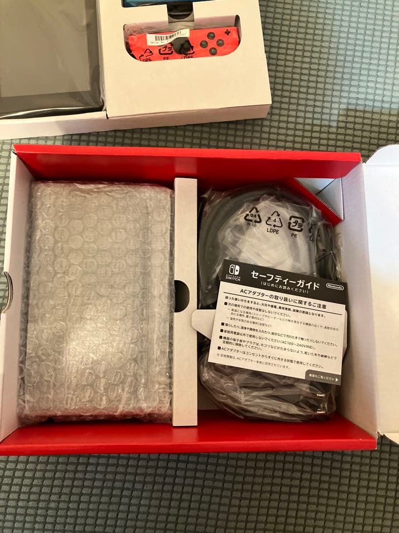 Nintendo SWITCH スイッチ　未使用