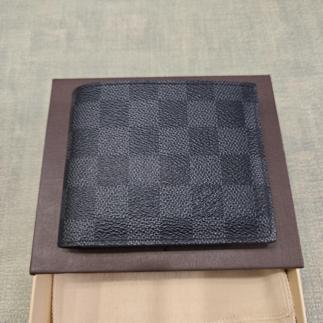 ルイヴィトン ダミエ グラフィット ポルトフォイユ・マルコ