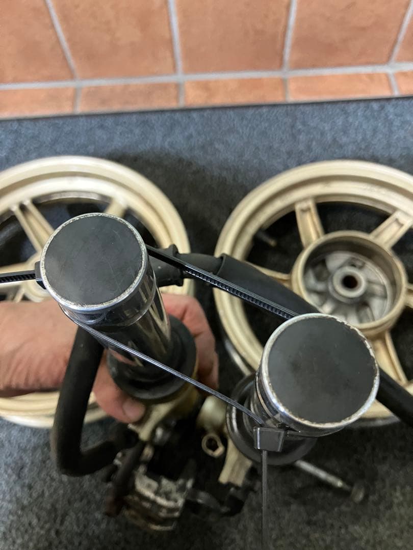 ライブディオZXフロントディスク　ホイール前後