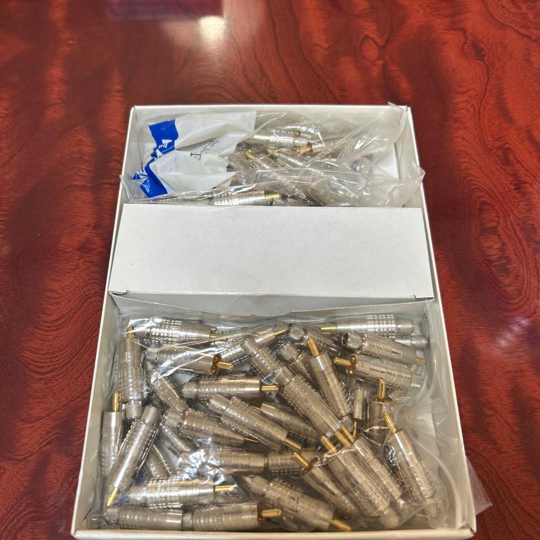 CANARE RCAP-C5F 70個ほど