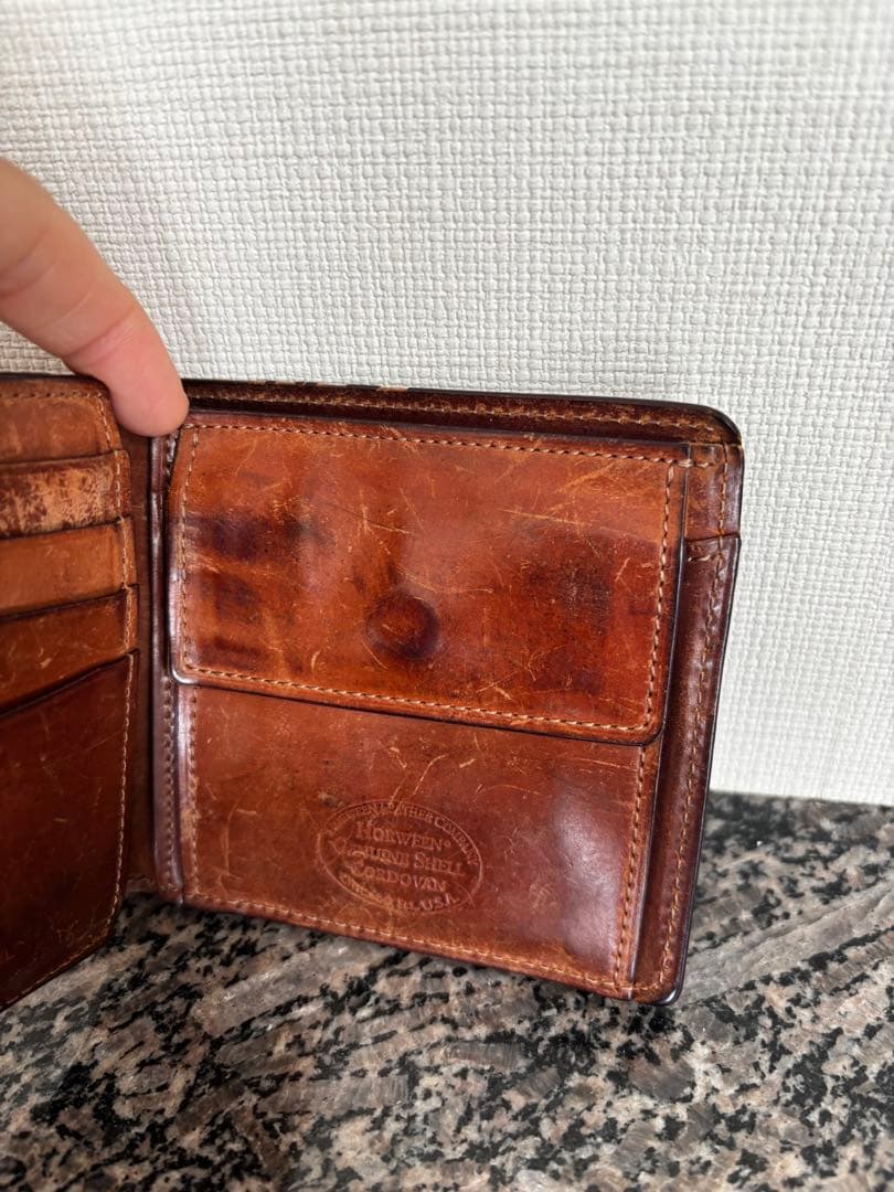 GANZO ガンゾ CORDOVAN (コードバン) 小銭入れ付き二つ折り財布