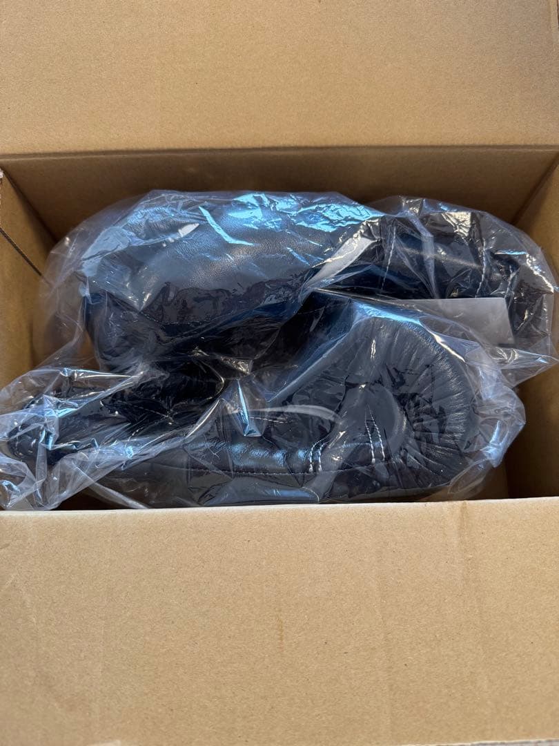 ウィニング　Winning ボクシンググローブ 8 oz ブラック新品未使用品