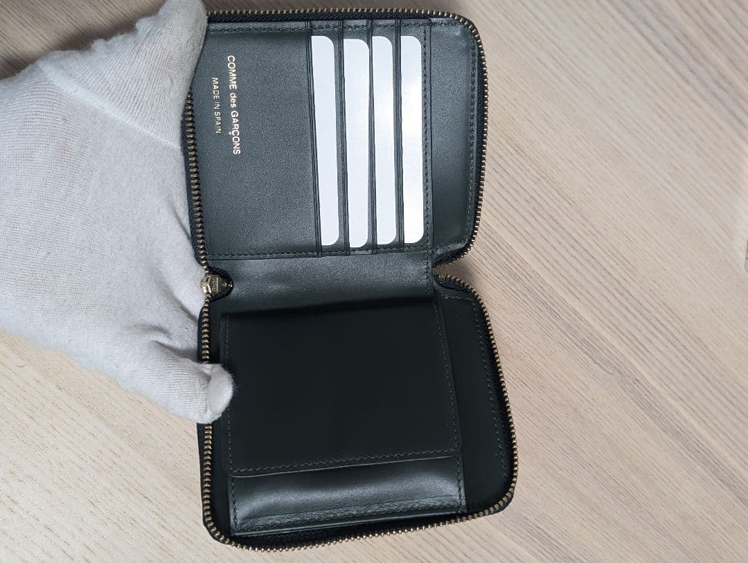 新品　COMME des GARCONS　コムデギャルソン　折り財布　グリーン