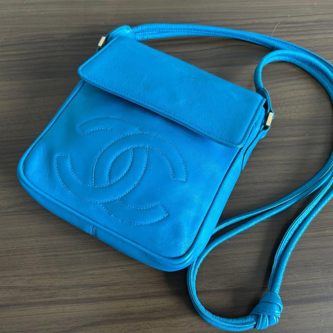 真贋済　CHANEL シャネル ブルー レザー ショルダーバッグ　ココマーク