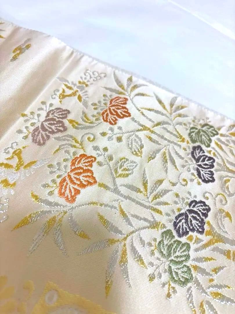 【値下げ】新品・未使用　西陣織六通柄袋帯　訳あり品　美しいキモノ掲載品