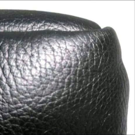 ✨極美品✨ヤングアンドオルセン　エンボスレザートート М　本革　ブラック　底板付