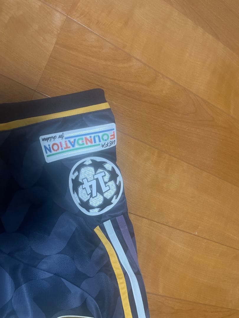 レアル・マドリード　ヴィニシウス　半袖　ユニフォーム